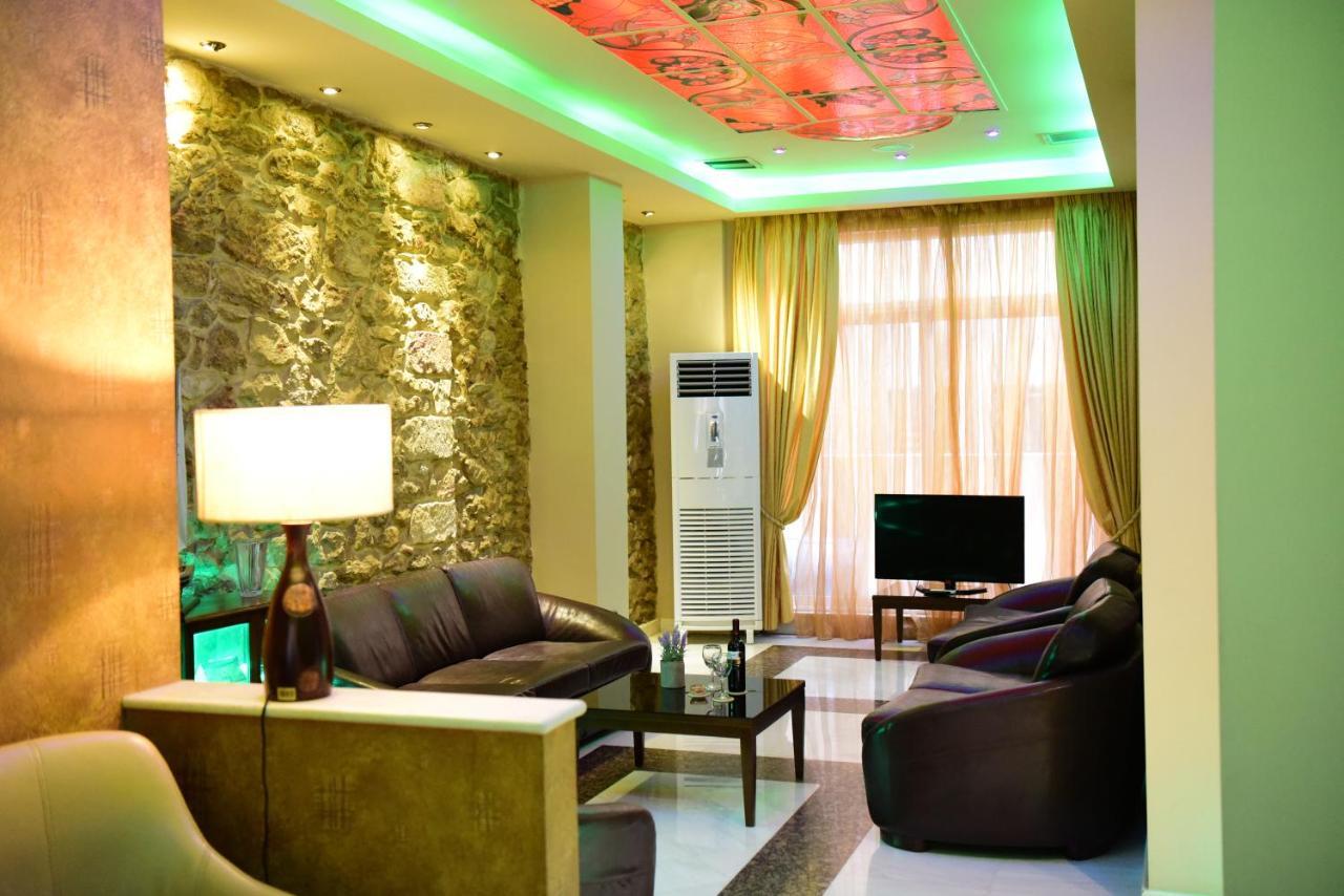 Eva Hotel Le Pirée Extérieur photo