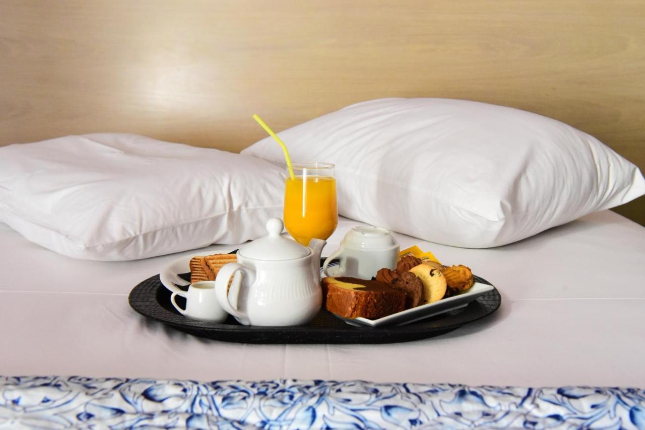 Eva Hotel Le Pirée Extérieur photo
