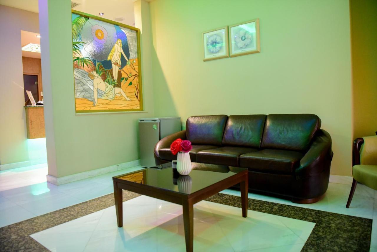 Eva Hotel Le Pirée Extérieur photo