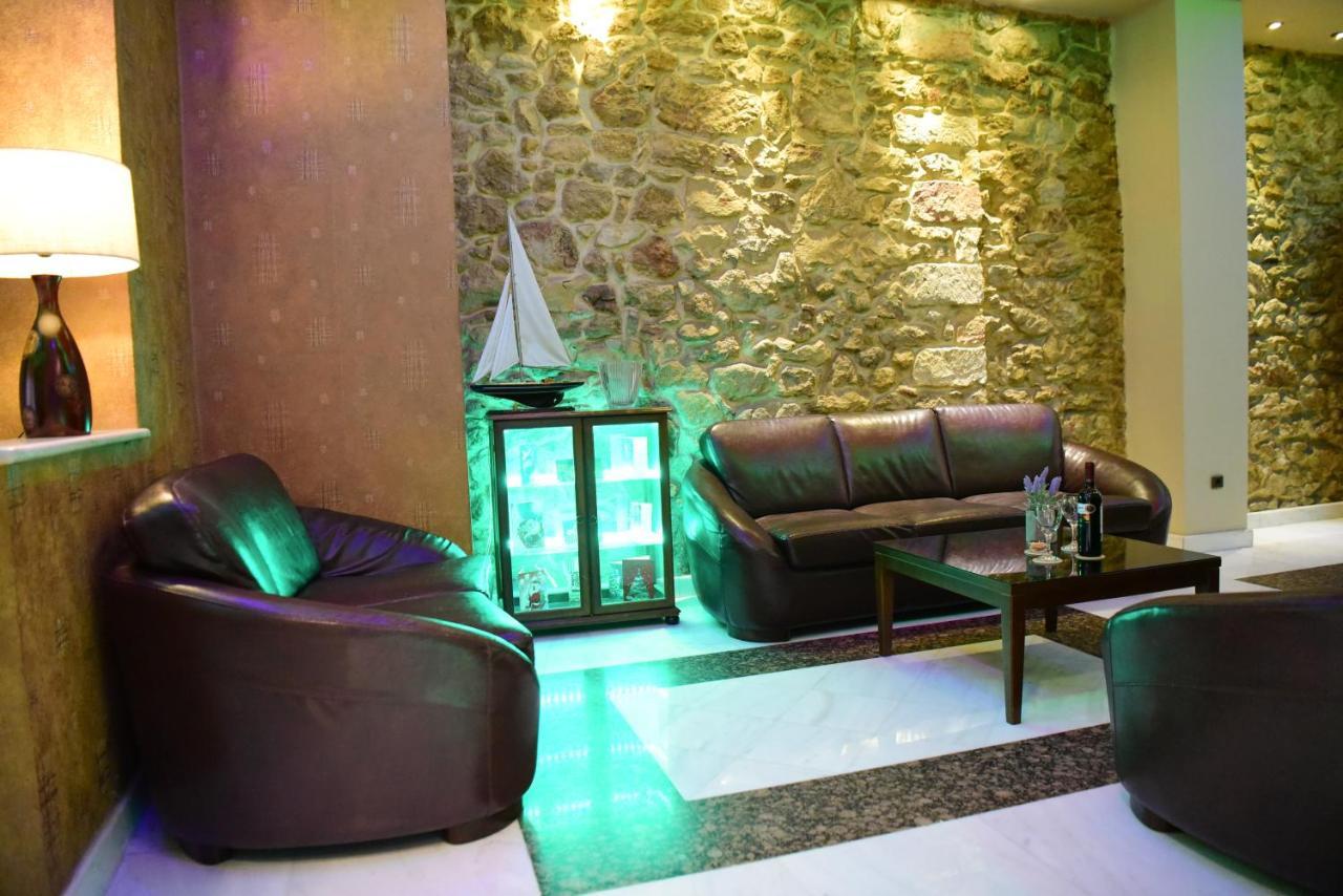 Eva Hotel Le Pirée Extérieur photo