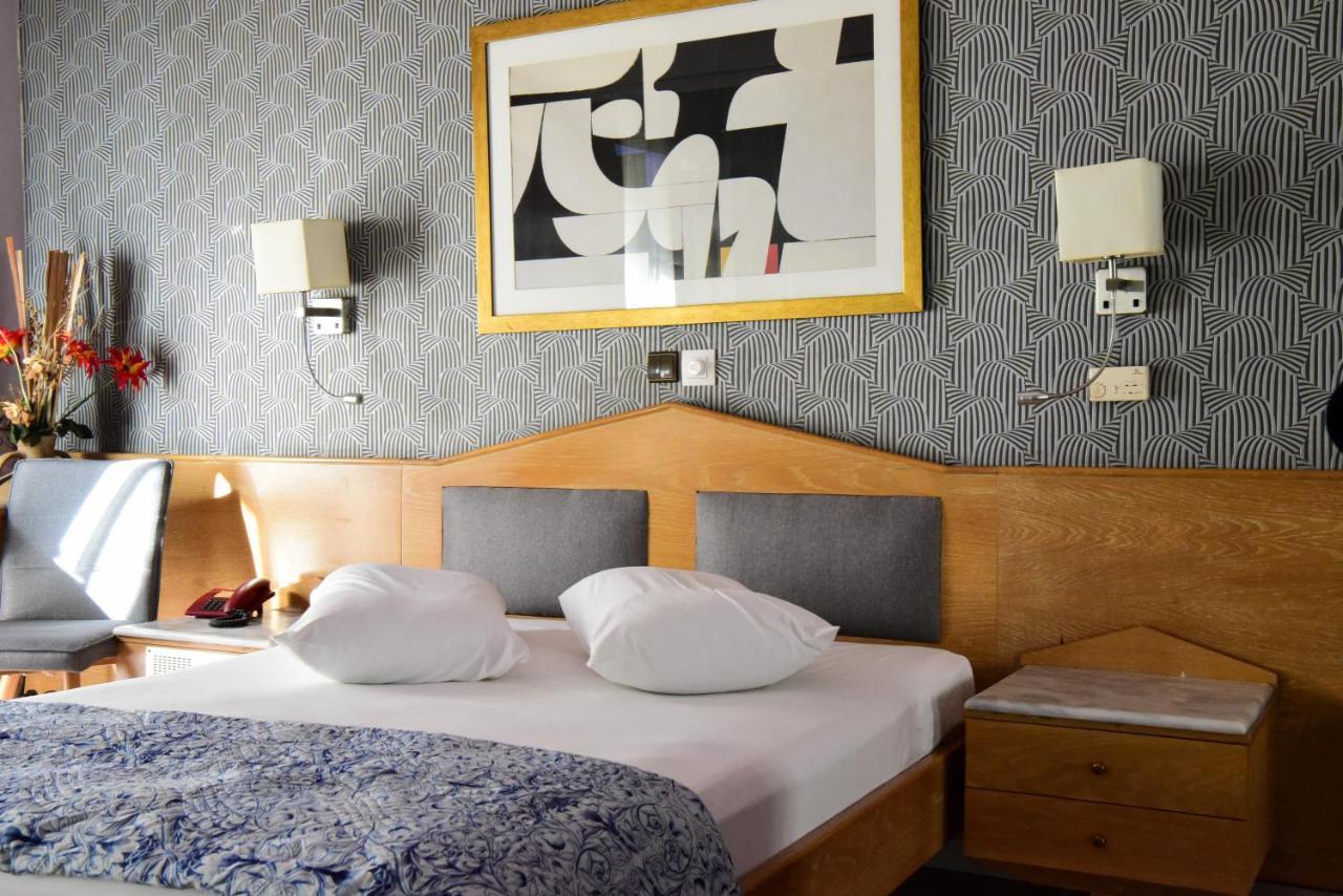 Eva Hotel Le Pirée Extérieur photo
