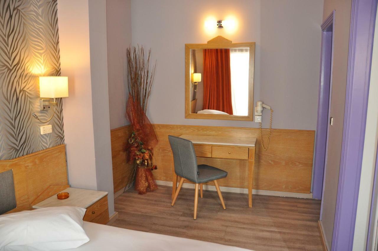 Eva Hotel Le Pirée Extérieur photo